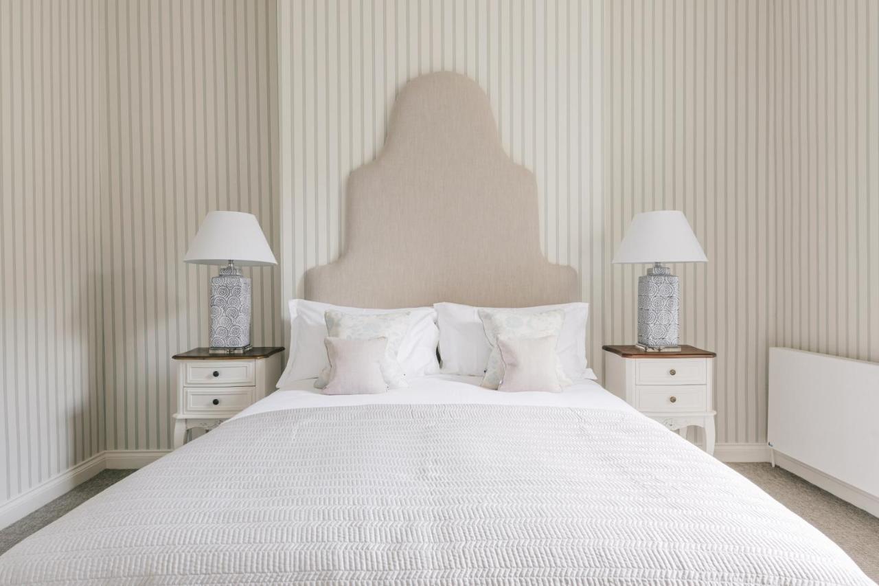 Tyndall Villa Boutique B&B Бат Екстер'єр фото