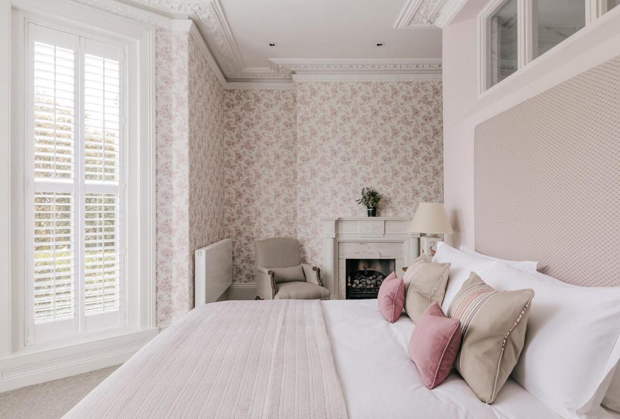 Tyndall Villa Boutique B&B Бат Екстер'єр фото